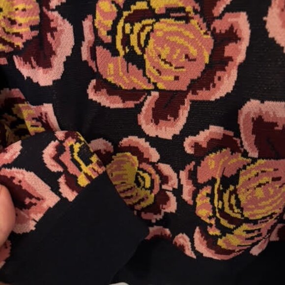Catherine Malandrino Floral Sweater - Picture 4 of 5